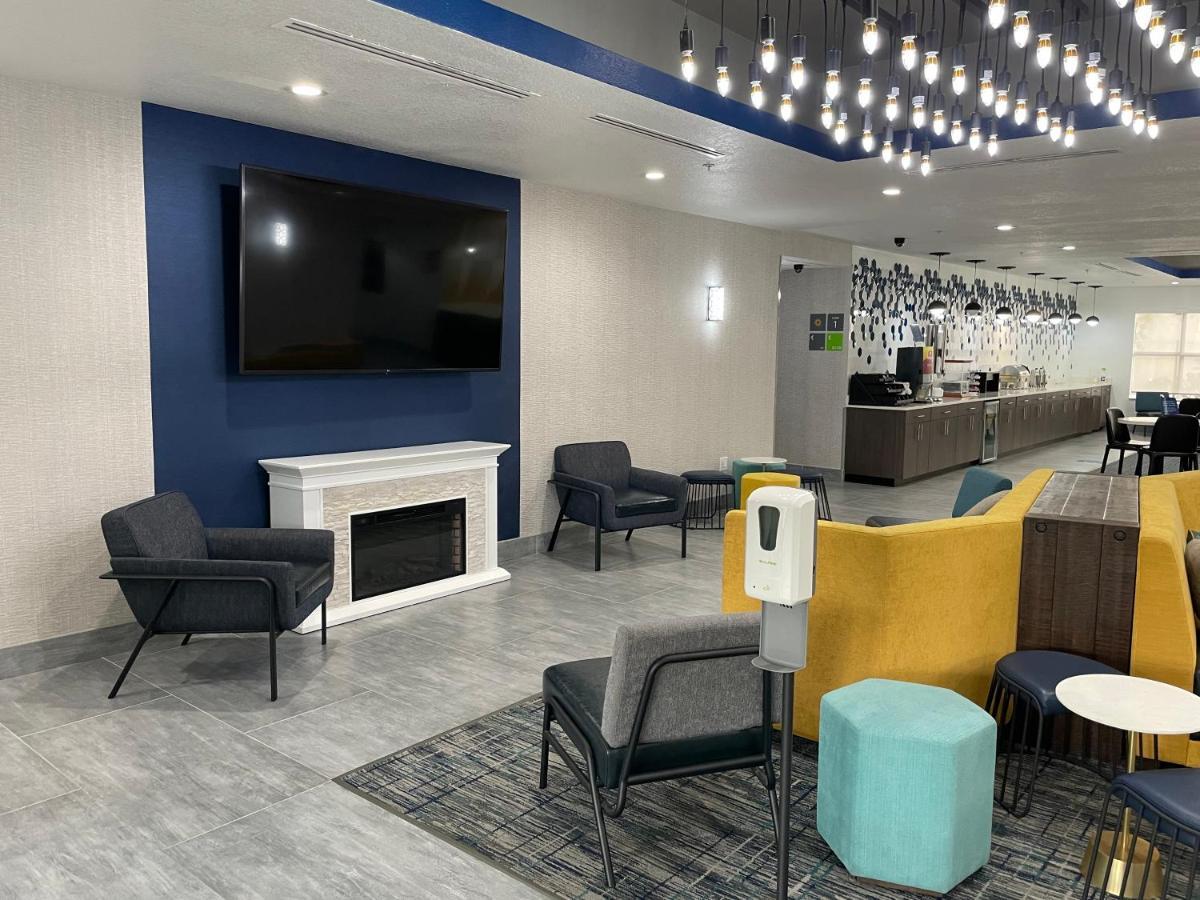 La Quinta By Wyndham Tampa Central Екстер'єр фото