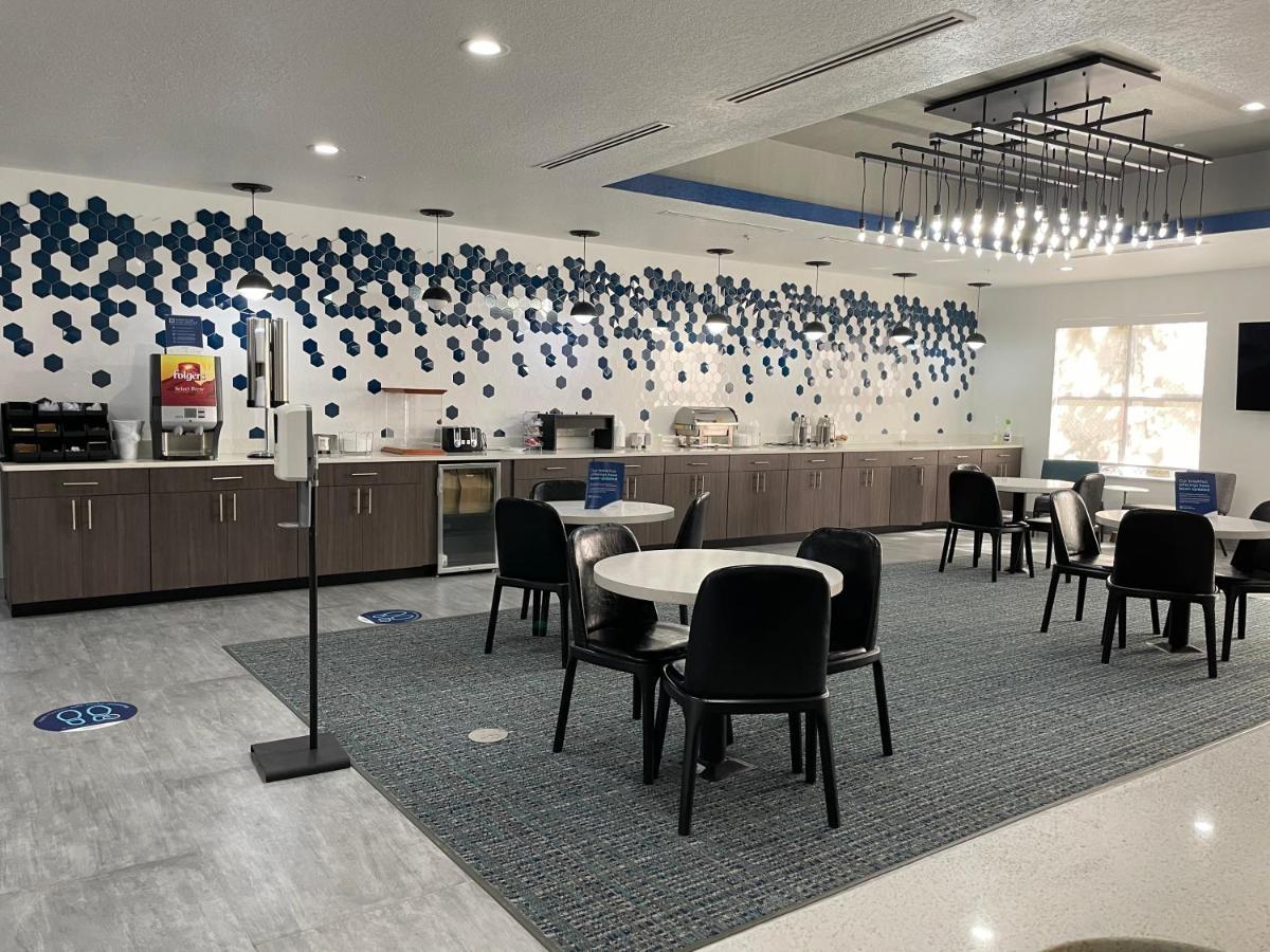 La Quinta By Wyndham Tampa Central Екстер'єр фото