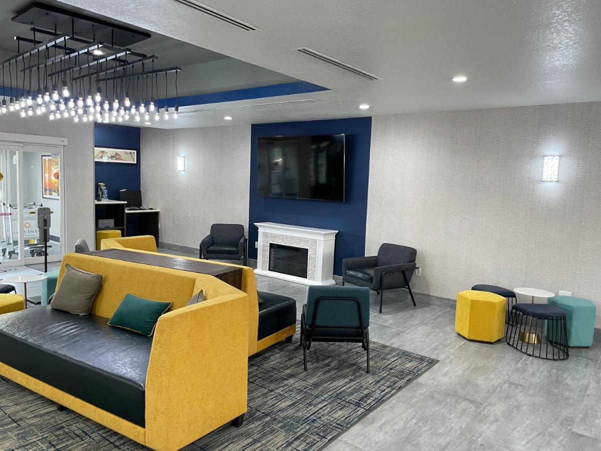 La Quinta By Wyndham Tampa Central Екстер'єр фото