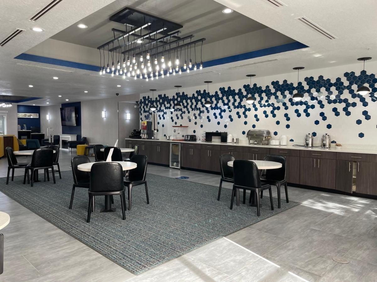 La Quinta By Wyndham Tampa Central Екстер'єр фото